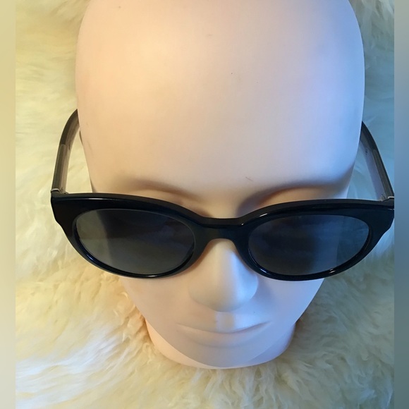 Burberry black round cat eye sunglasses RX lens and hard case - Picture 5 of 8